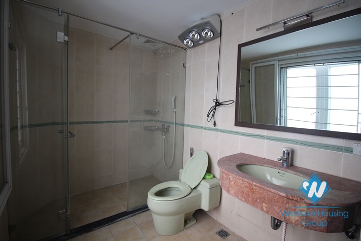 Beautiful house on the lakeside with splendid lakeview